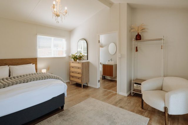 Gorgeous Gala Bedroom Lounge
