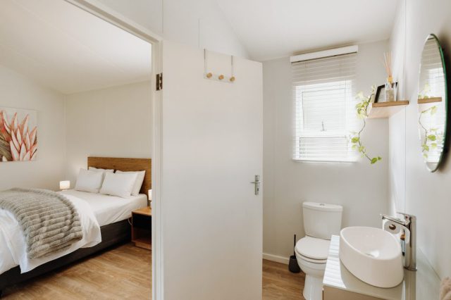 Gorgeous Gala Bathroom